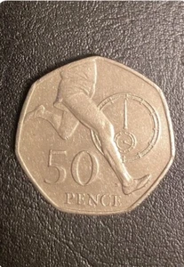 RARE COLLECTABLE Runner Roger Bannister (2004) 50 p coin - Picture 1 of 2