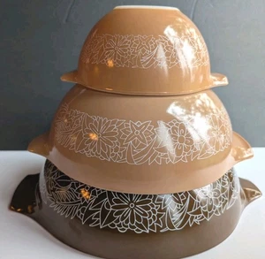 Juego de 3 cuencos mezcladores vintage Pyrex Woodlands Cinderella 441 3 4 1970 - Imagen 1 de 10