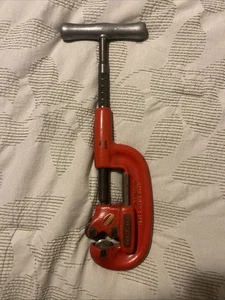Heavy Duty RIDGID NO 2 PIPE CUTTER 1/8-to-2-inch NO 1-2 - Picture 1 of 4