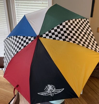 РЕДКИЙ ВИНТАЖНЫЙ Indianapolis Motor Speedway Клетчатый Зонт Крылья, Колесо и Флаги - Изображение 1 из 4