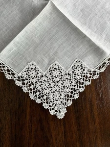 Vintage Handkerchief Antique White Linen with Floral Crochet Edging - Picture 1 of 3