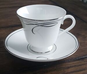 NEW!! WATERFORD BALLET RIBBON TEACUP WITH SAUCER 
