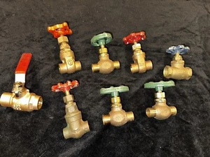8 Misc. Water Shut-Off Brass Gate Valves - Picture 1 of 5