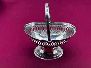 KÖRBCHEN MIT HENKEL METALL VERSILBERT DURCHBRUCH ARBEIT - Bild 1 von 10