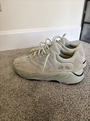 Adidas Yeezy Boost 700 Salt talla 11 Foto 1 de 4