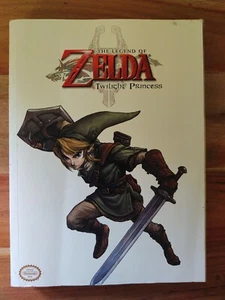 The Legend of Zelda: Twilight Princess Prima Games Official Strategy Guide 2006 - Picture 1 of 3