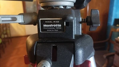 CAVALLETTO MANFROTTO 058  - Immagine 1 di 2