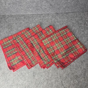 Set Of 4 Cloth Shimery Christmas Tartan Napkins Red Gold Green - Picture 1 of 6