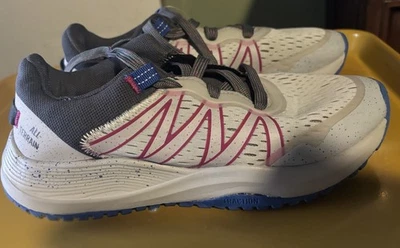 Avia All-Terrain Lace-up Athletic Walking, Trail Sneakers Shoes Women's Size 8 - Image 1 of 4