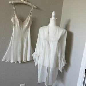 Jonquil by Diane Samandi Intimate Sleep Set of 2 Chemise Sz P & Robe Sz S Cream - Picture 1 of 22