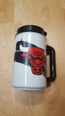 Taza de café termo vintage Chicago Bulls Dunkin Doughnuts 24 oz usada en excelente estado Foto 1 de 4