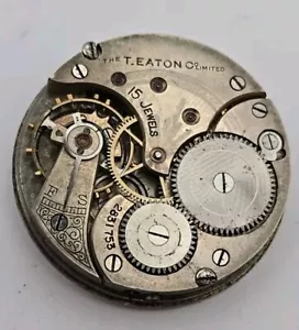 Orologio da taschino Antico T. Eaton Co Movimento Limitato Buon Equilibrio Omega 43mm - Foto 1 di 8