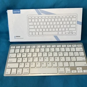 OMOTON Ultra-Slim Wireless Keyboard Model #KB066 - Silver+White-New in the Box - Picture 1 of 3