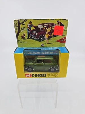 Corgi Toys Mini Cooper S “Magnifique”  Green 334 Near Mint - Image 1 of 4