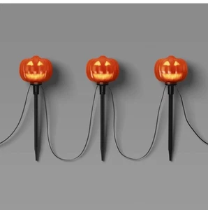 Hyde & Eek! Pumpkin Novelty Stake Lights w/Warm White LEDs Monster Mash Music - Picture 1 of 4