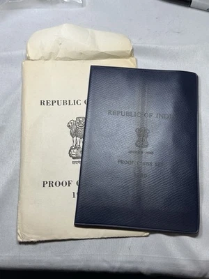 Juego de monedas india proof 1969 con carpeta azul y sobre 1 moneda de plata rara Foto 1 de 4