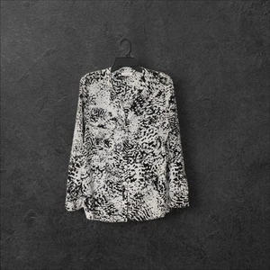 Camicetta donna Calvin Klein con stampa animalier, taglia XL - Foto 1 di 4