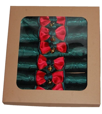 6 Stoff-Servietten grün 43x43 cm mit Dekonadel im Geschenkkarton Weihnachten - Bild 1 von 4