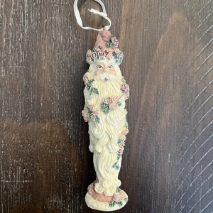 Rosa & weiß glitzernder Weihnachtsmann mit Rosen & Bart an den Füßen - 5 1/2" hoch - hängend - Bild 1 von 14