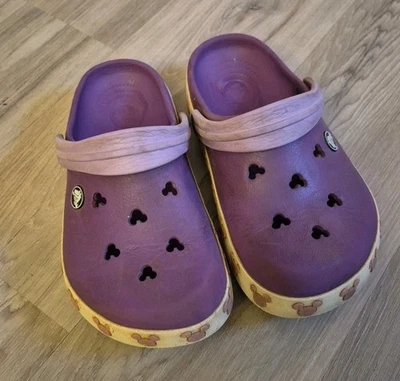 Zuecos Crocs Crocband púrpura blanco Mickey Mouse talla J 3 Foto 1 de 4