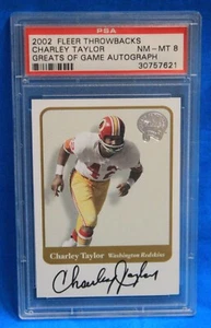 Fleer Throwbacks 2002 # sin estrenar Charley Taylor PSA 8 casi nuevo-como nuevo # 30757621 Greats automático - Imagen 1 de 2