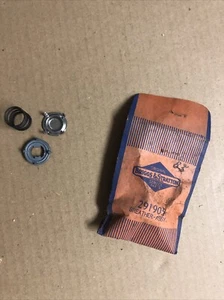 Briggs und Stratton Entlüftungsbaugruppe.  Teil: 291905.  (115/5D) - Bild 1 von 3