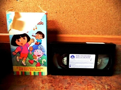 DORA THE EXPLORER, MOVE TO THE MUSIC (VHS 2002)  - Image 1 of 4