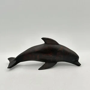 Estatuilla de delfín de madera de hierro tallada a mano de 6,5 pulgadas animal salvaje náutica leer - Imagen 1 de 11