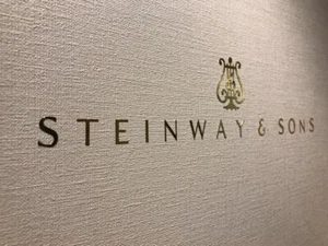 Steinway & Sons Grand Piano Sticker 2 set Decal Length: 25cm 9.8 inch New - Picture 1 of 3