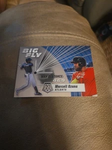 2021 Panini Mosaic Big Fly Marcell Ozuna #BF3 Atlanta Braves - Bild 1 von 2