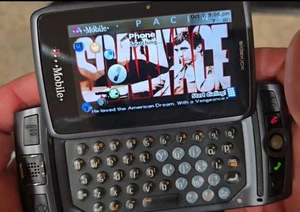 T-Mobile Sidekick LX 09, A1 THEMES, Vintage, RARE, Sharp Pv300, Great Condition - Photo 1 sur 16
