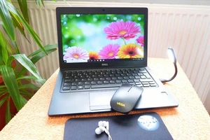 DELL Latitude 5280 12 pulgadas l 32GB RAM l SSD BATERÍA COMO NUEVA l... - Imagen 1 de 9
