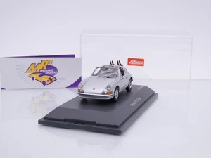 Modellauto Schuco # Porsche 911S Targa mit Skiern " silber " 1:43 RAR 1000 Stück - Bild 1 von 4