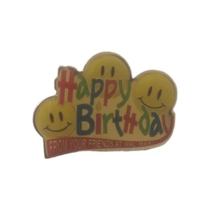 Prendedor de empleado Walmart - Cara feliz sonriente feliz cumpleaños de tus amigos  - Imagen 1 de 3