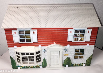 Vintage 1974 Marx Litho Tin 2 Story Colonial Doll House 5 Rooms Metal Play Decor - Image 1 of 4