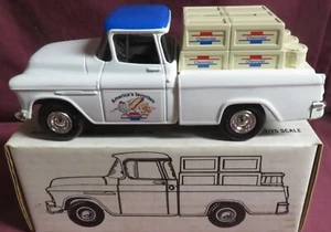 CHEVROLET, AMERICA'S FAVORITES, 1/25 ERTL 1955 CHEVY PICKUP TRUCK BANK, NIB - Picture 1 of 3