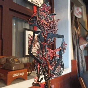 Feine und seltene Sammlung Indonesische Schattenpuppen, Wayang Kulit Kresna - Bild 1 von 6