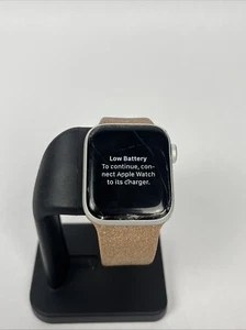 GPS Only Apple Watch Series 5 40MM Silver Aluminum & Ceramic Case *Working* - Picture 1 of 9