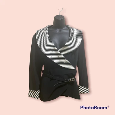 Chaqueta Blazer Cache Negra Embellecida con Estrás TALLA S ENVOLVENTE/RAYA CRUZADA Foto 1 de 4