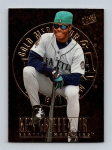 1996 Ultra #126 Ken Griffey, Jr. Gold Medallion - Picture 1 of 2