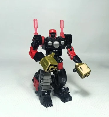 TRANSFORMERS 2024 LEGACY UNITED STAR RAIDER ROAD PIG DELUXE CLASS 100% COMPLETE - Image 1 of 4