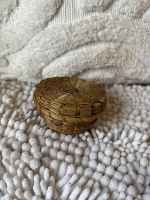 Handcrafted Small Mic Mac Ash & Sweet Grass Basket with Lid Some Wear on Lid  - Image 1 of 4