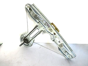 GENUINE FORD FOCUS MK3 PASSENGER SIDE REAR MANUAL WINDOW REGULATOR 11-18 - Picture 1 of 4