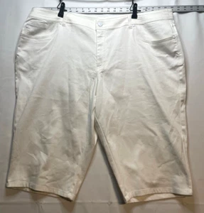 CJ Banks Pantalones Cortos Mujer 24 W 44 x 16 Moderadamente Curvilíneo Skimmer Denim Blanco Nuevo - Imagen 1 de 11