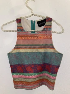 Nerzrosa Damen Gr. XS Tribal Print Crop Top - Bild 1 von 4