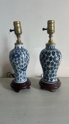 "Par de jarrones antiguos chinos de porcelana azul + blanco / lámparas de mesa balaustre 13""" Foto 1 de 4