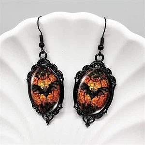 NEU schwarze Fledermäuse Ohrringe Neuheit Gothic Schmuck gruselig Ohrhänger - Bild 1 von 3