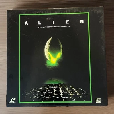 ALIEN  1995 US WS Collector's Ed CLV LD box  EX  Ridley Scott, Sigourney Weaver - Image 1 of 3