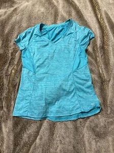 Top rosa manga corta cuello en V de secado rápido capa 8 rendimiento para mujer talla mediana - Imagen 1 de 9