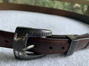 Brighton Onyx Gürtel Herren 40 braun Leder geflochten geflochtene Details silberne Schnalle Band - Bild 1 von 11